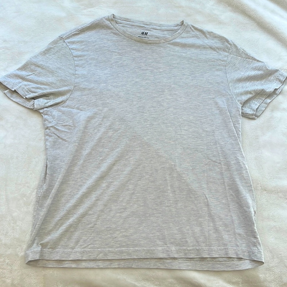 H&M T Shirt Size Large
